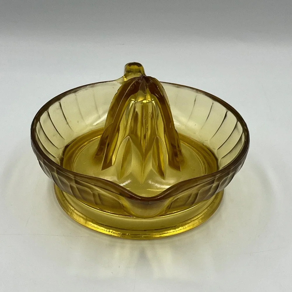 Amber Glass Citrus Juicer Reamer Yellow Kitchenware Vintage